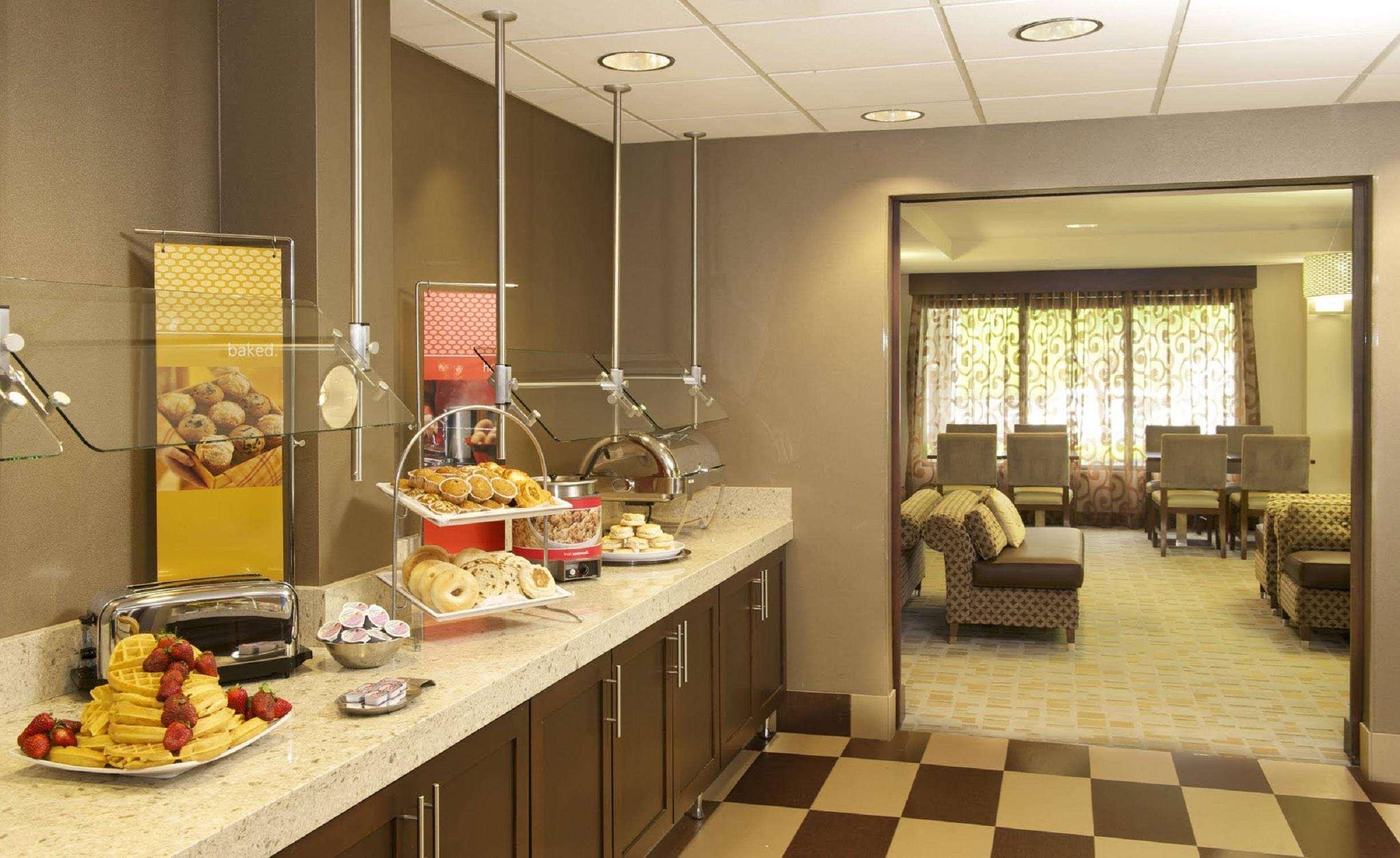 Hampton Inn Lawrenceville Zewnętrze zdjęcie