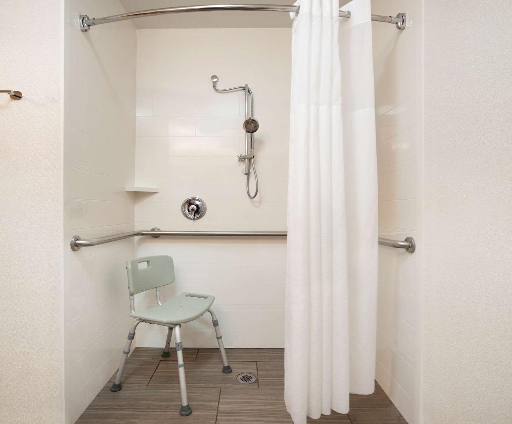 Hampton Inn Lawrenceville Zewnętrze zdjęcie