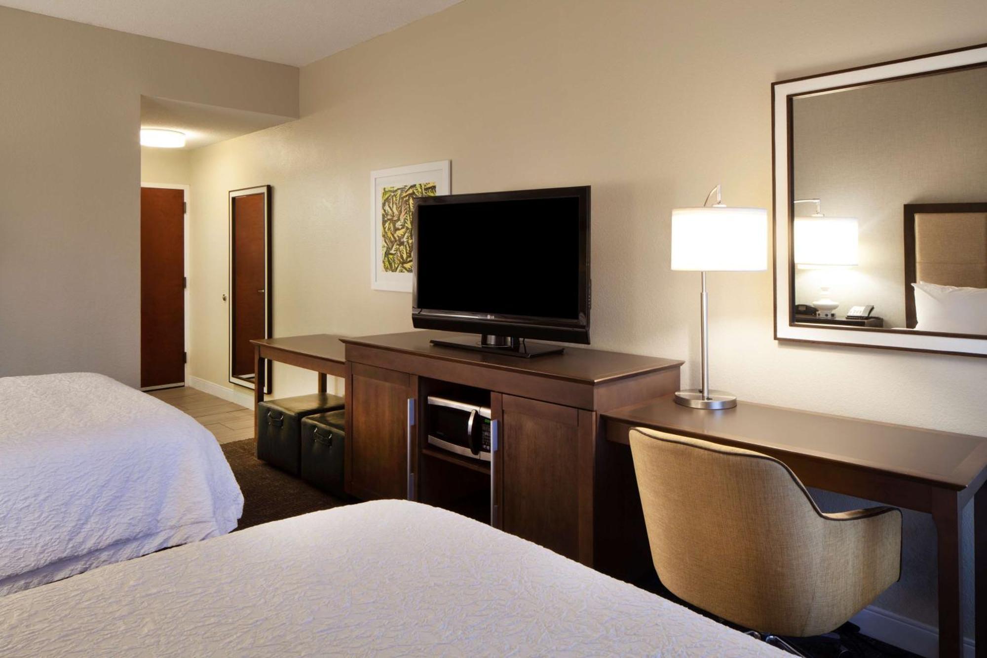 Hampton Inn Lawrenceville Zewnętrze zdjęcie