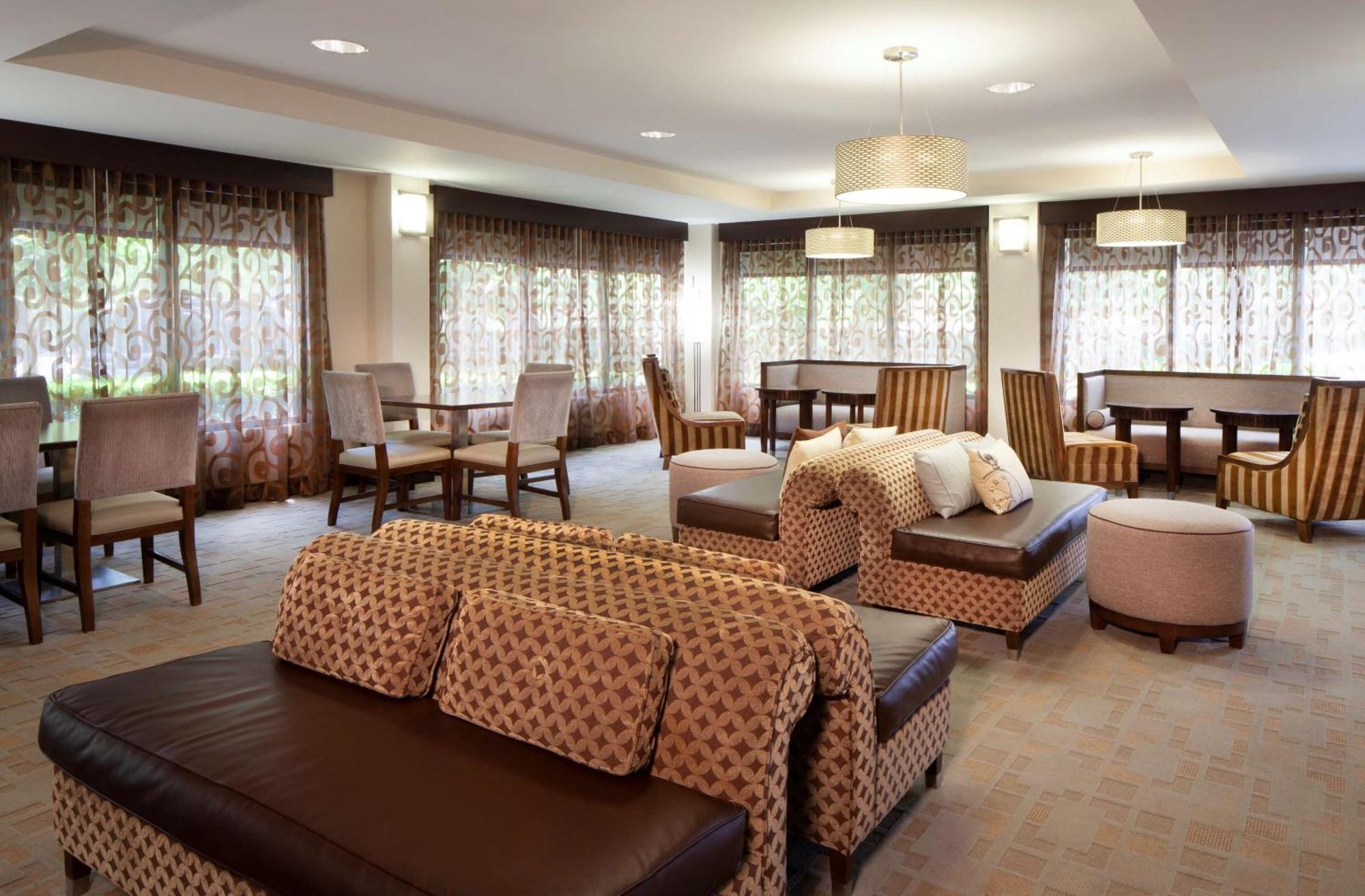 Hampton Inn Lawrenceville Zewnętrze zdjęcie